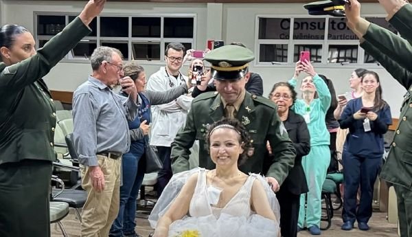 Em meio ao tratamento contra o câncer, paciente realiza sonho de casamento no HCI