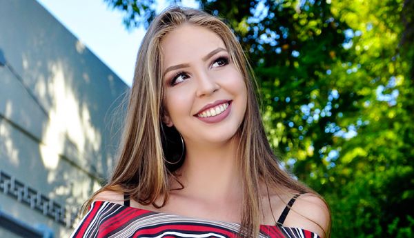 Look de Carolaine Dorneles Schultz, por Abel Oliveira