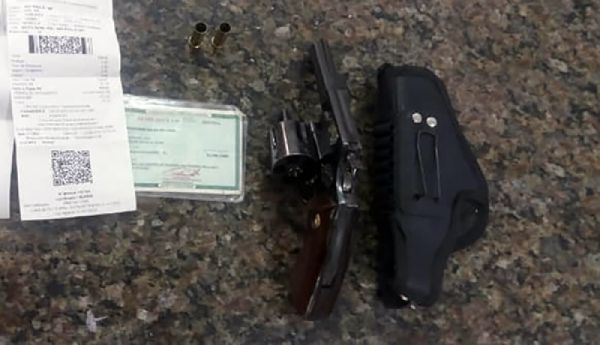 Posse de arma de fogo furtada leva homem de 34 anos à cadeia de Ijuí